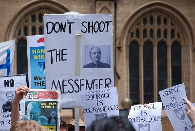 0060-protesters_in_sydney.jpg