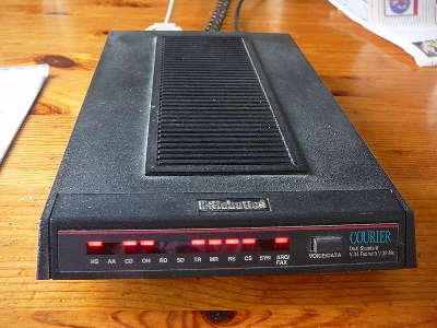 0060-us_robotics_modem.jpg