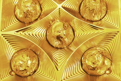 0129-chocolates_in_a_box.jpg