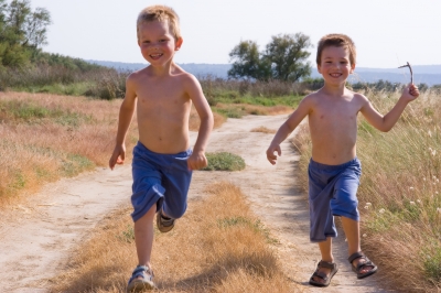 0129-running_children.jpg
