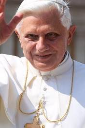 0147-papa_benedetto.jpg