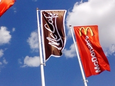 0244-mccafe_flags.jpg