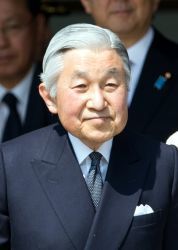 0301-emperor_akihito_cropped_2_20140424.jpg