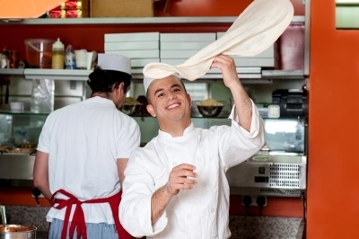0382-chef_throwing_up_hin_base_dough.jpg