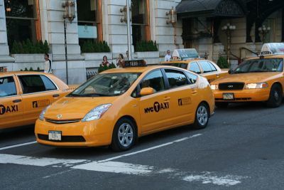 0385-new_york_prius_cab.jpg
