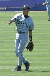 0419-ichiro_at_defence.jpg