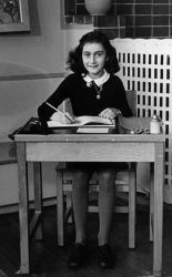 0460-annefrankschoolphoto.jpg