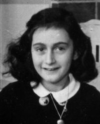 0460-annefrankschoolphoto_4-5_(cropped).jpg
