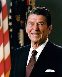 0487-official_portrait_of_president_reagan_1981.jpg